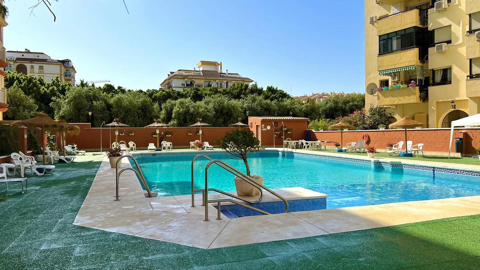 Appartamento Apartamento Ninfa - Wifi, Piscina, A/C, Lavadora, Silla De Ruedas Bienvenidas Fuengirola